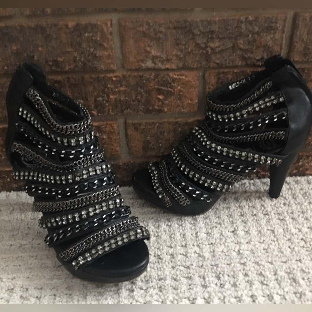 ▶️Jeffery Campbell◀️ Black silvered studded / gemmed heels